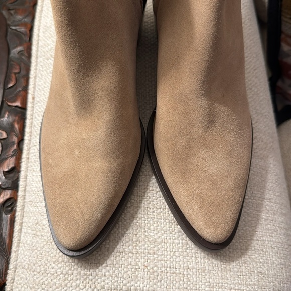 Madewell The Darcy Ankle Boot in Walnut Shell - Picture 6 of 10